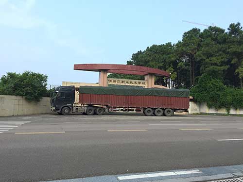 欣方圳仿大理石垃圾桶廠(chǎng)家為清遠(yuǎn)高校送貨上門(mén)。