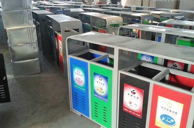 戶外鋼制烤漆四分類垃圾桶生產(chǎn)圖